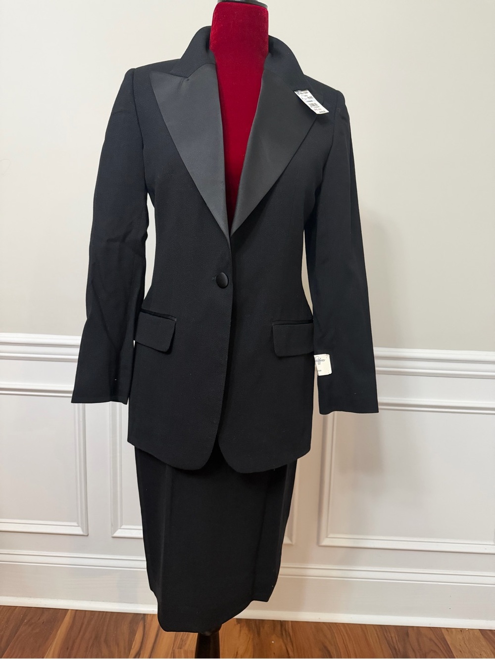 VTG Brooks Brothers Women’s Tuxedo Skirt Suit 2pc‎ Black Worsted Wool USA SZ 2/4